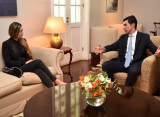 URTUBEY RECIBIÓ A LA CONSUL DE BOLIVIA