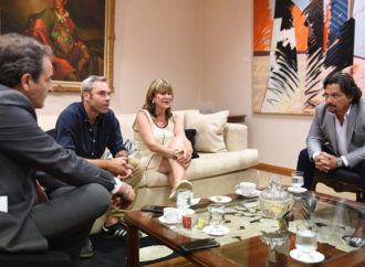 El gobernador Sáenz recibió a la madre de María Cash