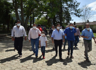 Saenz visitó Los Toldos