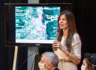 «Venimos ayudando a más de 200 barrios y seguiremos haciendoló» dijo Bettina Romero