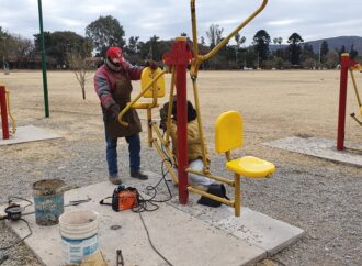 Acondicionan los juegos de la salud del Campo de la Cruz