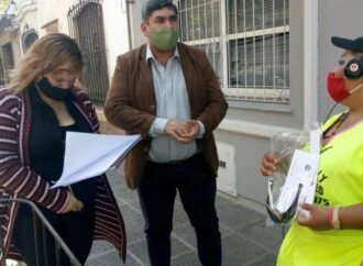 Covid-19: La Municipalidad entregó mascarillas a permisionarios