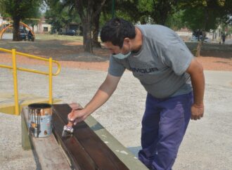 Renovación Urbana trabaja en mantenimiento en plaza Gurruchaga