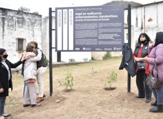 Se señalizó como sitio de la Memoria a un sector del cementerio De la Santa Cruz