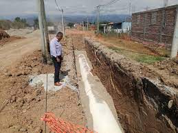Avanza la construcción del nuevo desagüe pluvial en barrio Costa Azul