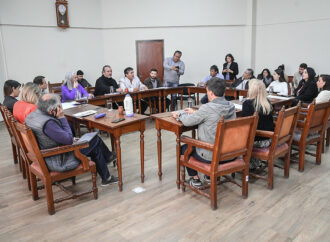 Abordaron la situación de los feriantes del parque San Martín en el Concejo