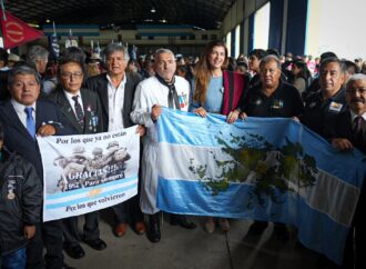 Bettina Romero: “Los héroes de Malvinas permanecerán por siempre en la memoria del pueblo argentino”