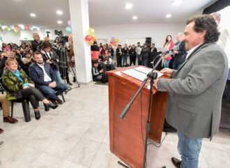 Dario Madile participó de la inauguración del complejo casa activa en barrio Pereyra Rozas