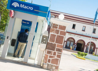 Vecinos cuentan con una terminal de recarga de tarjetas Saeta y un cajero automático de Banco Macro en el CD