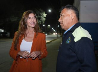 La Municipalidad habilitó nuevas luminarias en Avenida Artigas