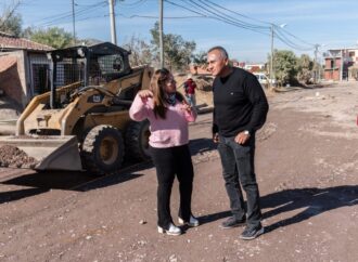Avanzan las obras de erradicación de calles de tierra en barrio Los Ceibos