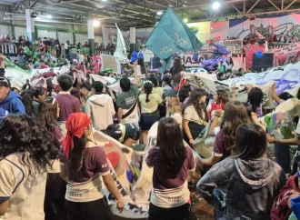 Más de mil jóvenes vivieron el “Banderazo 2025” en el Complejo Vitale