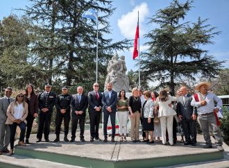 Darío Madile participó del acto en conmemoración por el 215° Aniversario de la Independencia de la República de Chile