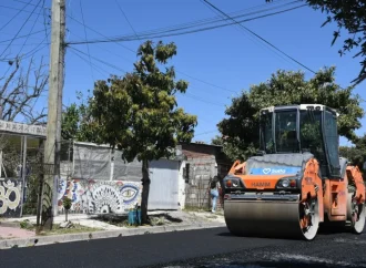La Municipalidad colocó nuevo pavimento en el barrio El Tribuno