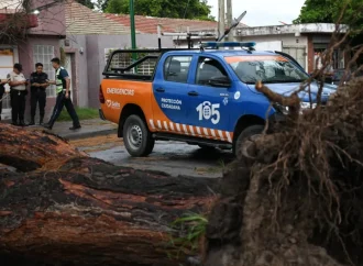 La Municipalidad despliega equipos en distintas zonas de la ciudad ante la tormenta
