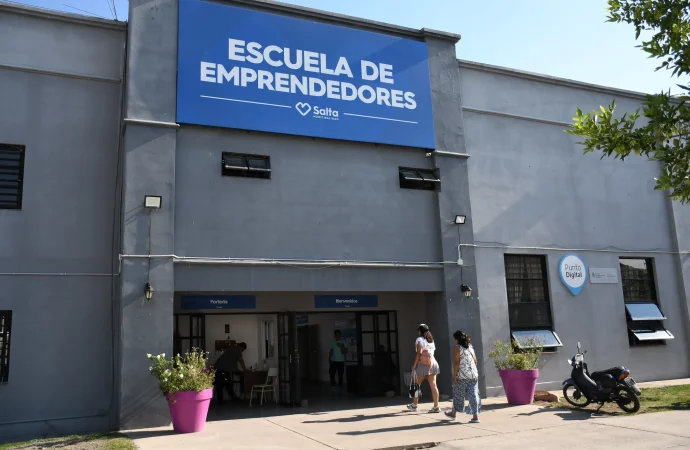 La Escuela de Emprendedores ya recibió a 7.000 salteños y aún quedan vacantes