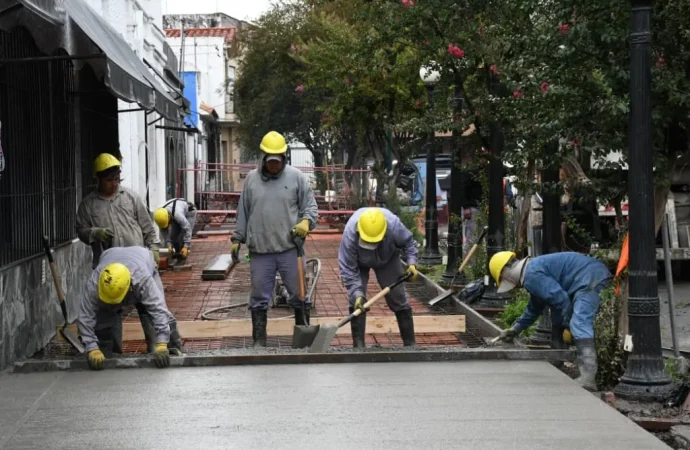 Comenzó el hormigonado en el canal pluvial del Pasaje Miramar