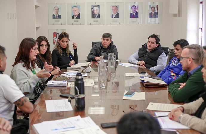 Analizan una iniciativa para prevenir la contaminación acústica aérea y reciben aportes de organizaciones vinculadas al TEA