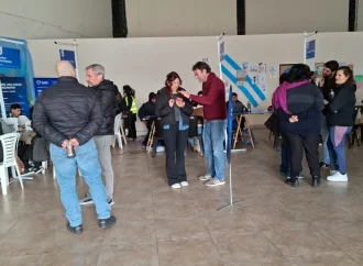 «La Muni en tu Barrio» acercó servicios a vecinos de zona norte