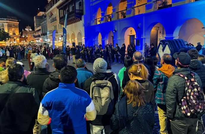 La Víspera Gala Patriótica reunió a salteños y turistas para celebrar el 9 de Julio