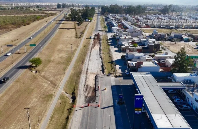 Plan Vial Zona Norte: inició el hormigonado en la colectora de avda. Bolivia