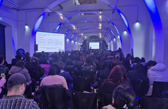 Docentes se capacitaron para fortalecer su perfil laboral y orientar a sus alumnos